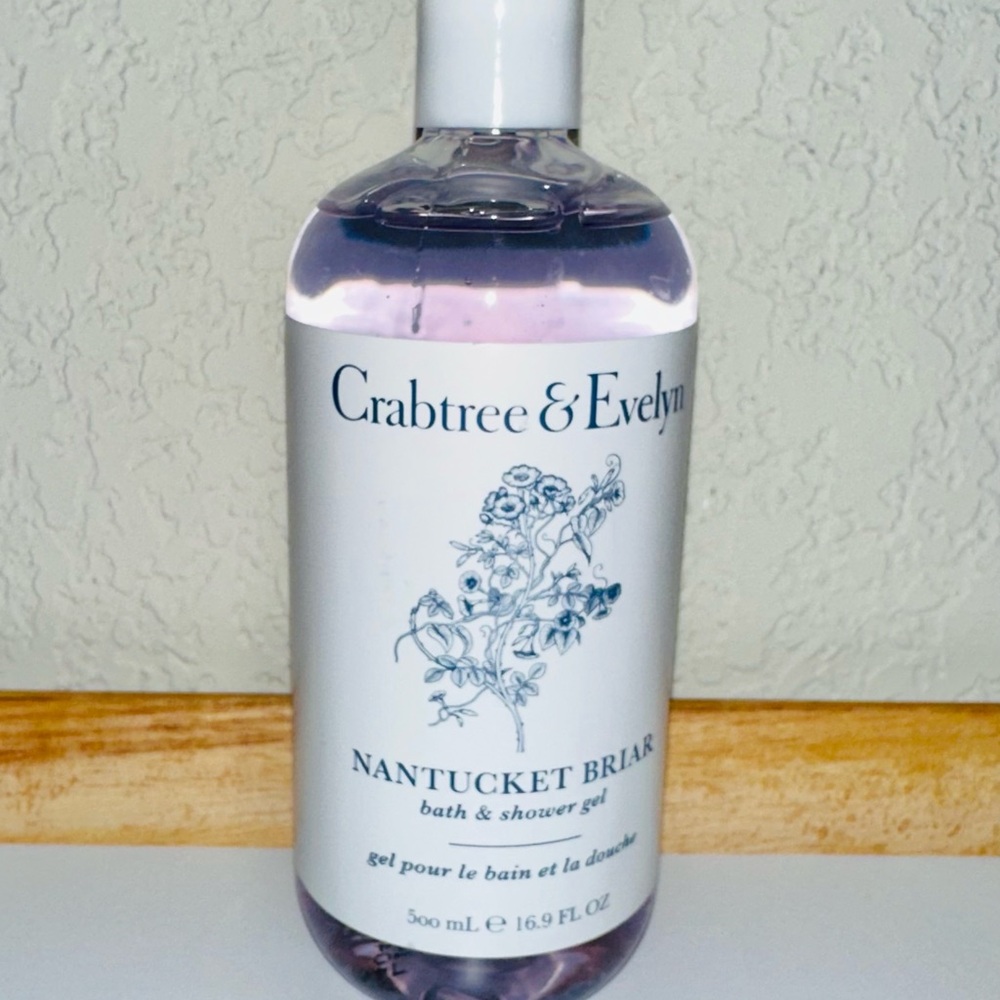 Crabtree & Evelyn Purple Body Wash with Floral Design